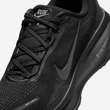 Tenis Deportivo Vomero 18