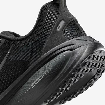 Tenis Deportivo Vomero 18