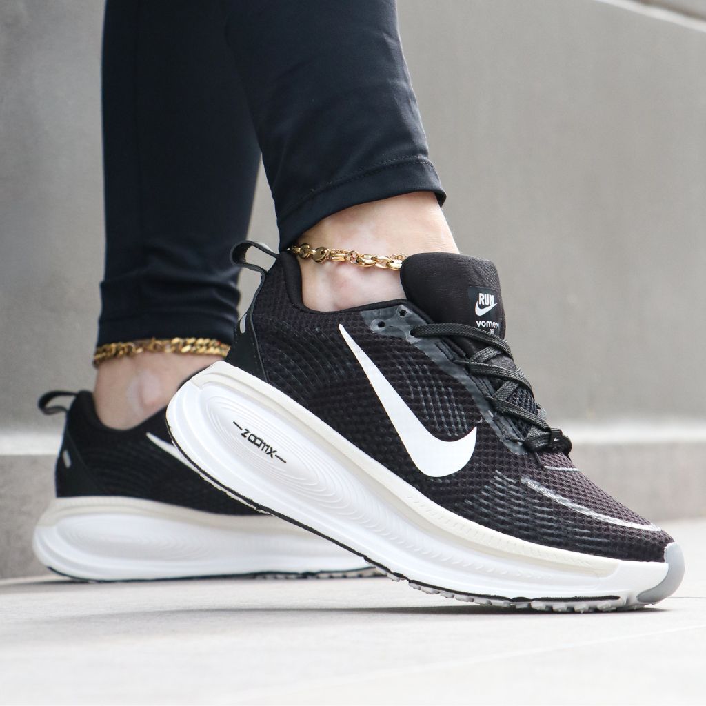 Tenis Nk Vomero 18 1.1