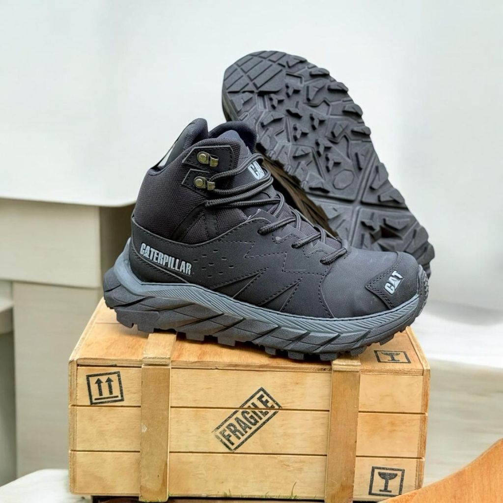 Bota Caballero CAT C010